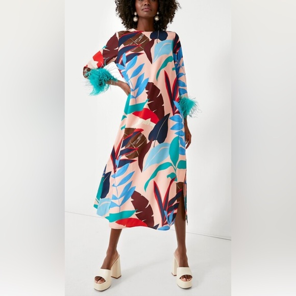 Tuckernuck Dresses & Skirts - Tuckernuck Vibrant Palm Feather Sleeve Maxi
